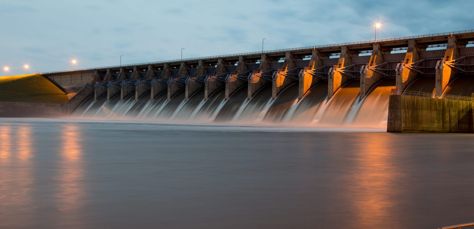 how-a-hydroelectric-dam-works_image-1